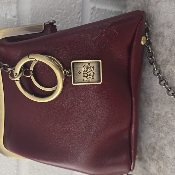 NWOT Patricia Nash Mini Laureana Crossbody Kisslock Bag with Charm - Picture 4 of 15